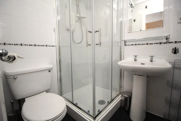 1 Bedroom Flat, G3 Vincent Street - Image 2
