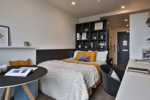 Studio, N1 Silicon Way - Image 3