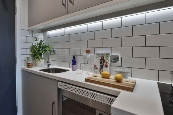 Studio, N1 Silicon Way - Image 2