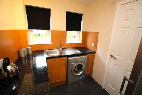 1 Bedroom Flat, G3 Vincent Street - Image 3