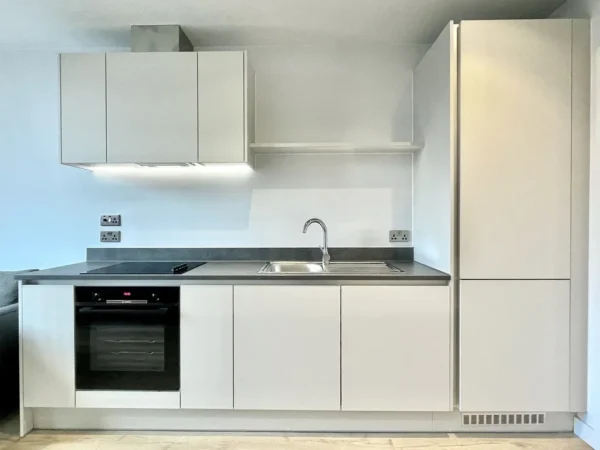 1 Bedroom Flat, M1 Axis Tower - Image 4