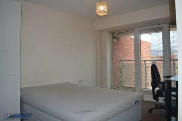 2 Bedroom Flat, S1 Royal Plaza, 2 Westfield Terrace, Sheffield - Image 5