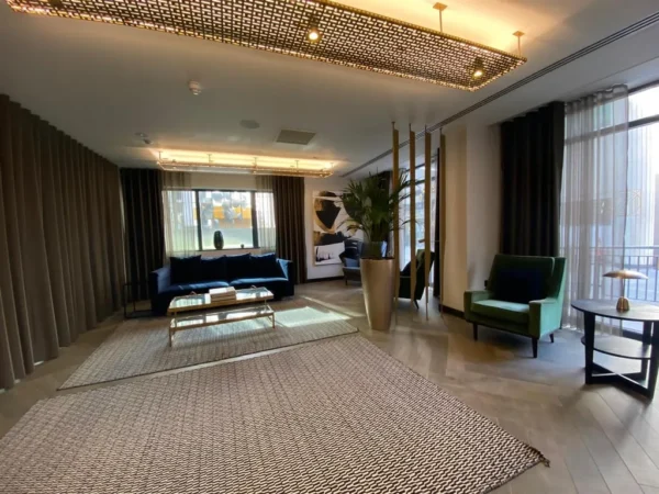Studio Flat, L2 Drury Lane - Image 4