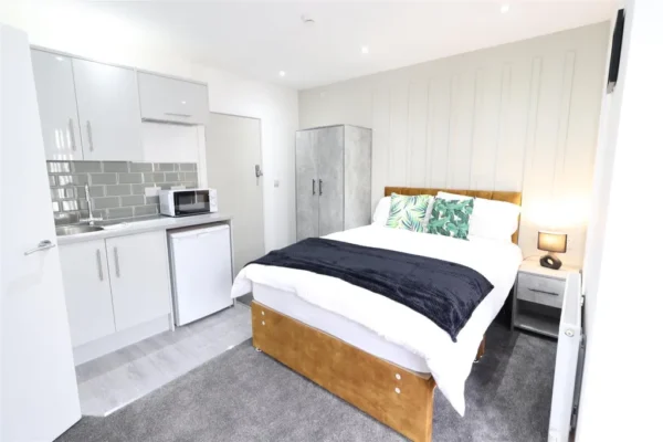 Studio Flat, CV1 Melville Road, City Centre - Image 3