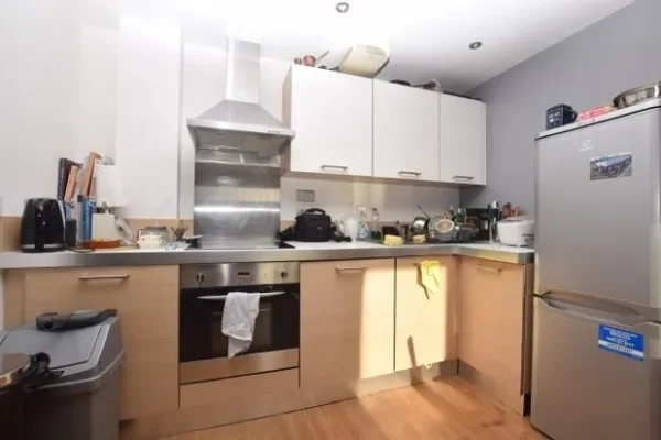 1 Bedroom Flat, S1 Trafalgar Street - Image 3