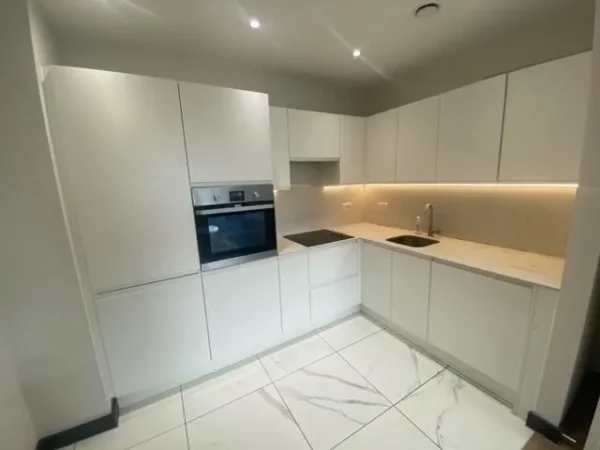 2 Bedroom Flat, L2 The Strand, Drury Lane - Image 7
